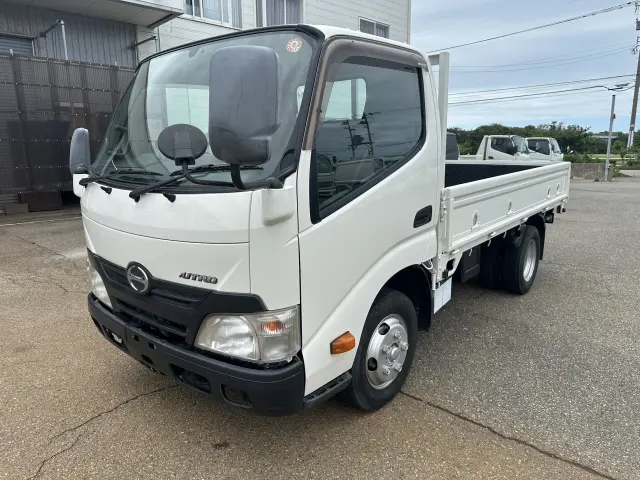 日野 デュトロ XZU600M(2WD)の写真1
