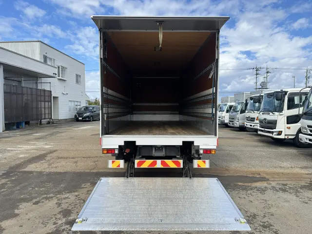 三菱 キャンター TPG-FED90(2WD)の写真13