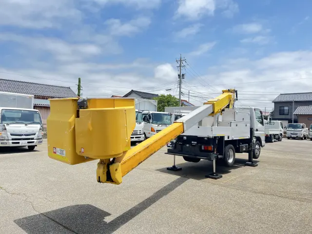 三菱 キャンター PDG-FE73D(2WD)の写真4