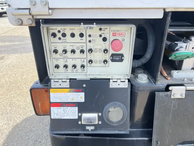 三菱 キャンター PDG-FE73D(2WD)の写真8