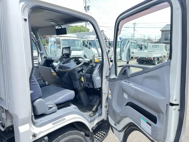 三菱 キャンター PDG-FE73D(2WD)の写真40