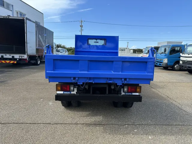 いすゞ エルフ TPG-NJR85AD(2WD)の写真6