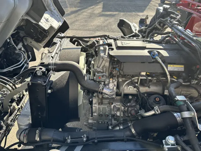 三菱 キャンター 2PG-FEB80(2WD)の写真12