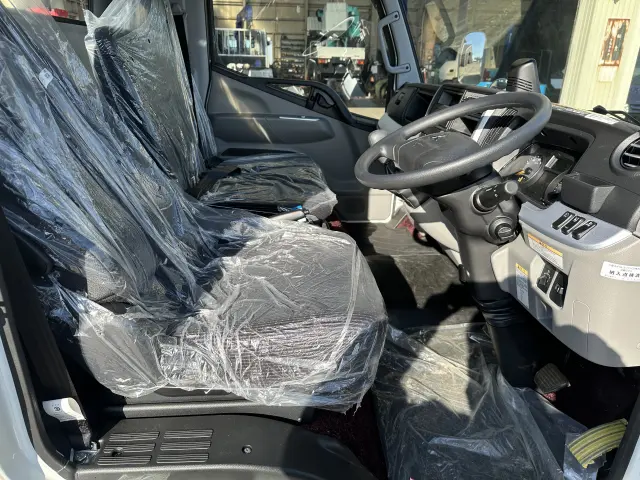 三菱 キャンター 2PG-FEB80(2WD)の写真16