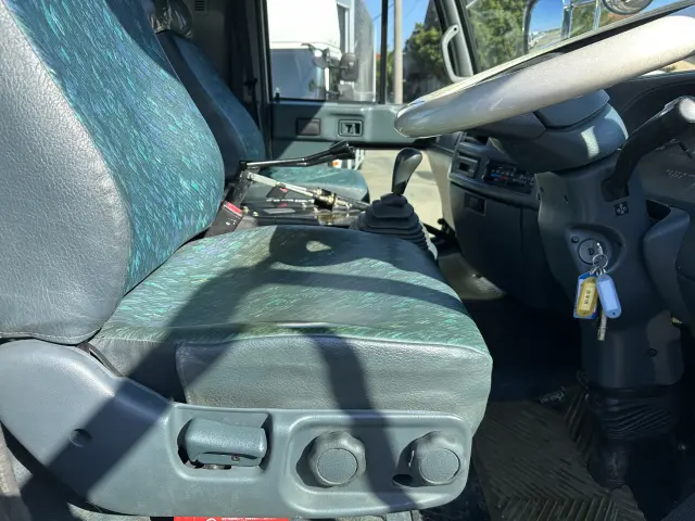 UD コンドル KK-MK212AB(2WD)の写真18