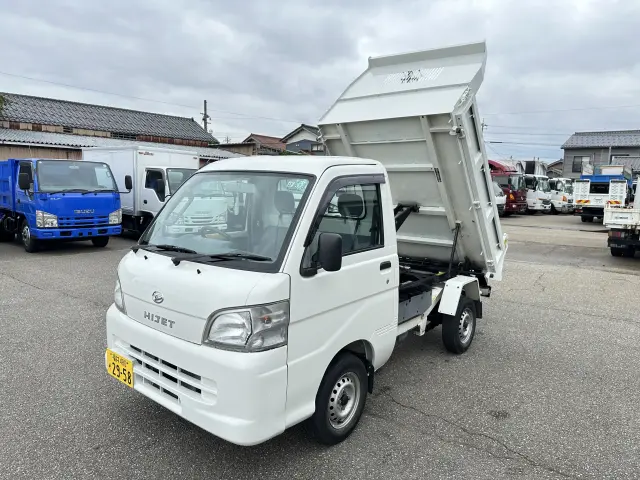 ダイハツ ハイゼットトラック EBD-S211P(4WD)の写真1