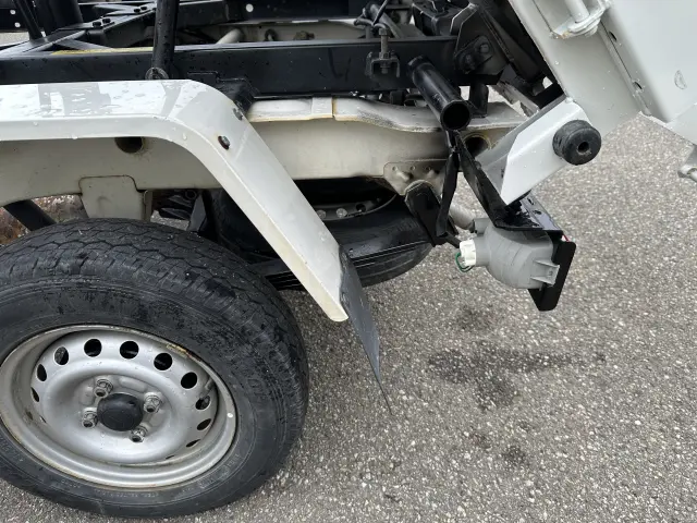 ダイハツ ハイゼットトラック EBD-S211P(4WD)の写真18