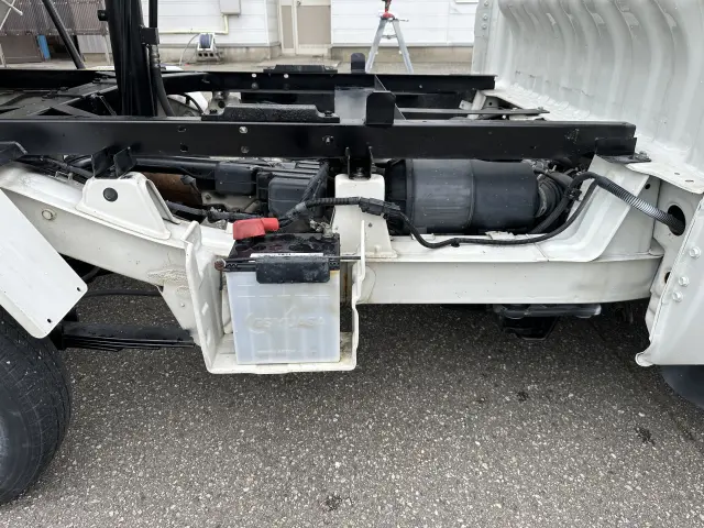ダイハツ ハイゼットトラック EBD-S211P(4WD)の写真19