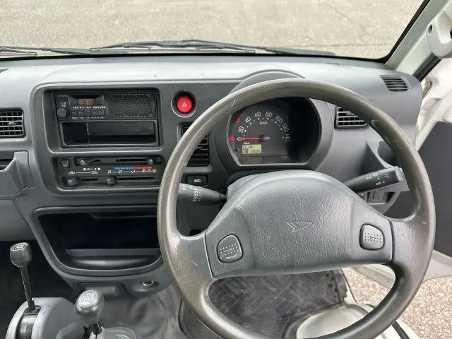 ダイハツ ハイゼットトラック EBD-S211P(4WD)の写真28