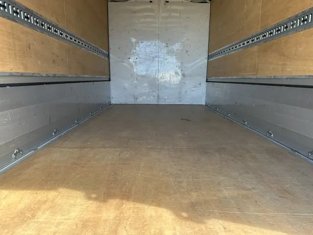 三菱 キャンター 2RG-FEB50(2WD)の写真12