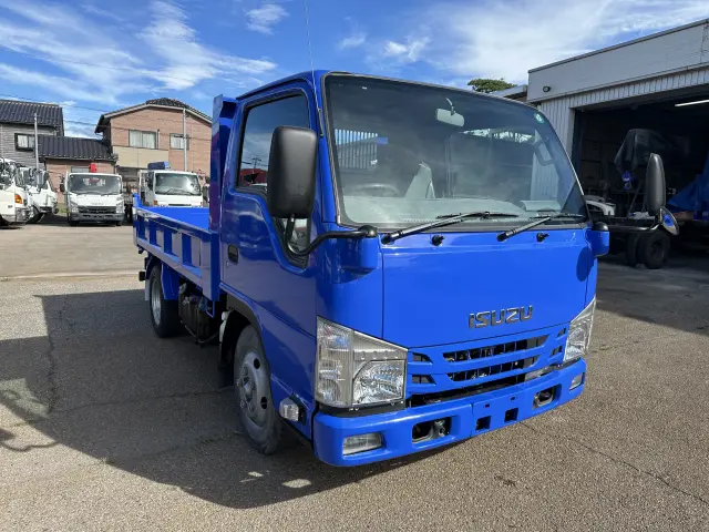 いすゞ エルフ TPG-NKR85AD(2WD)の写真3