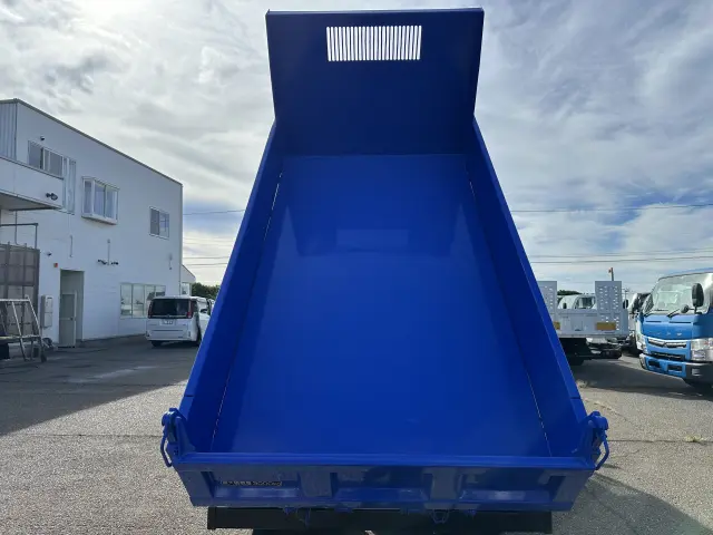 いすゞ エルフ TPG-NKR85AD(2WD)の写真6