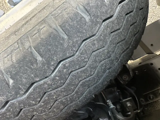 いすゞ エルフ TPG-NKR85AD(2WD)の写真18