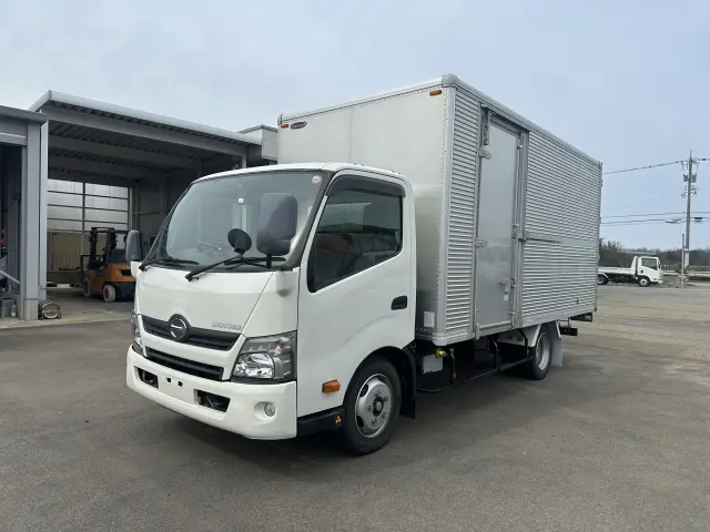 日野 デュトロ XZU710M(2WD)の写真1