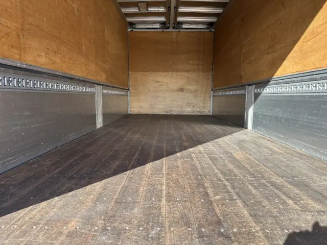 いすゞ フォワード FRR90S2(2WD)の写真10