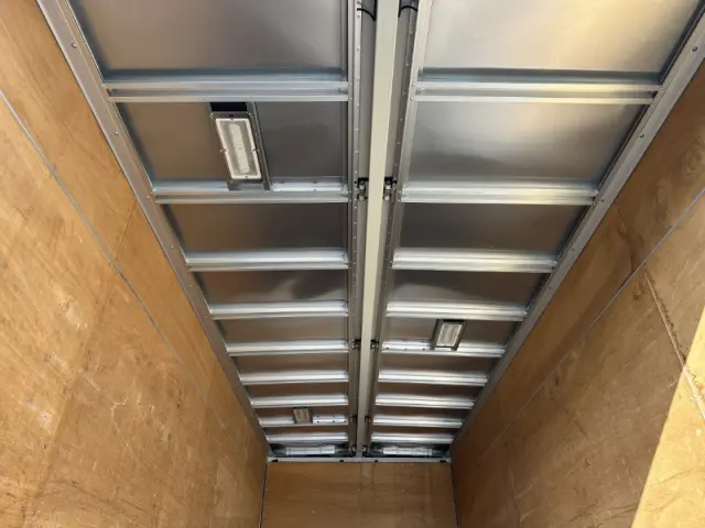 いすゞ フォワード FRR90S2(2WD)の写真11