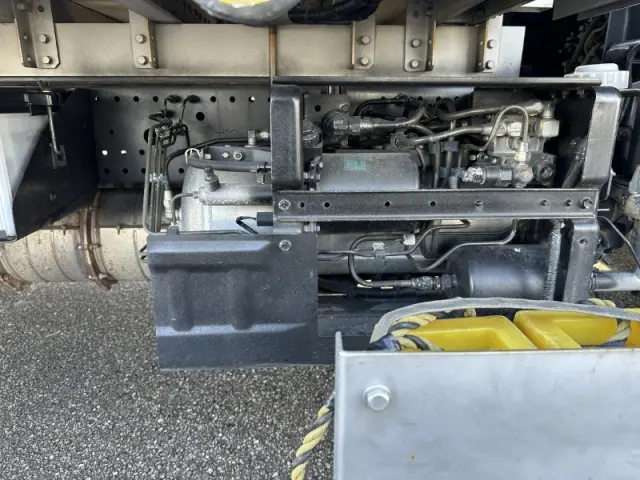 いすゞ フォワード FRR90S2(2WD)の写真12