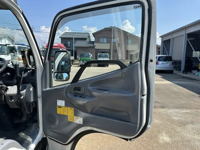 日野 デュトロ TKG-XZU620T(2WD)の写真32