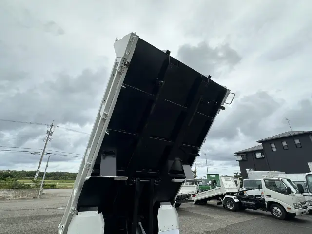 いすゞ エルフ NJR85AN(2WD)の写真7