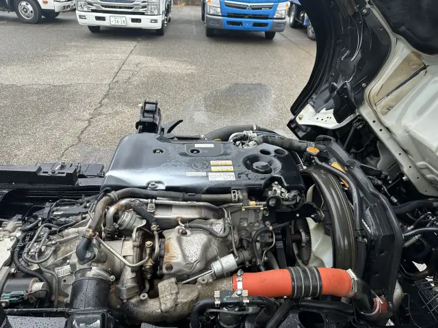 いすゞ エルフ NJR85AN(2WD)の写真8