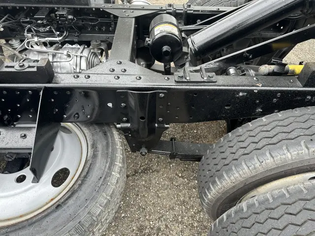 いすゞ エルフ NJR85AN(2WD)の写真13