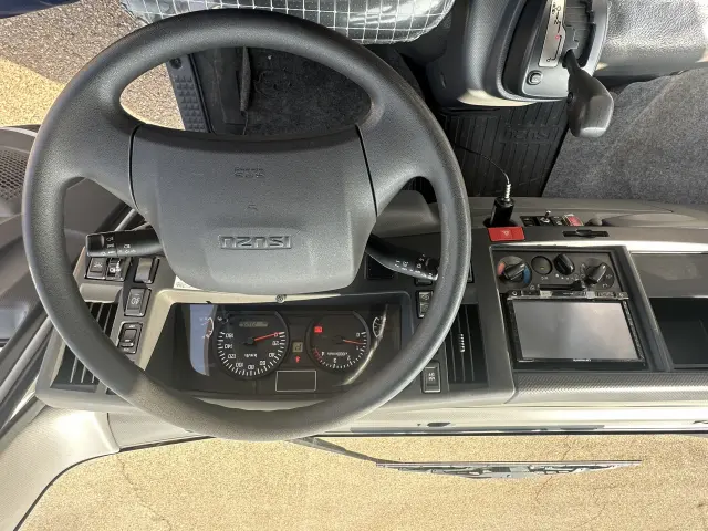 いすゞ エルフ NPR85(2WD)の写真18