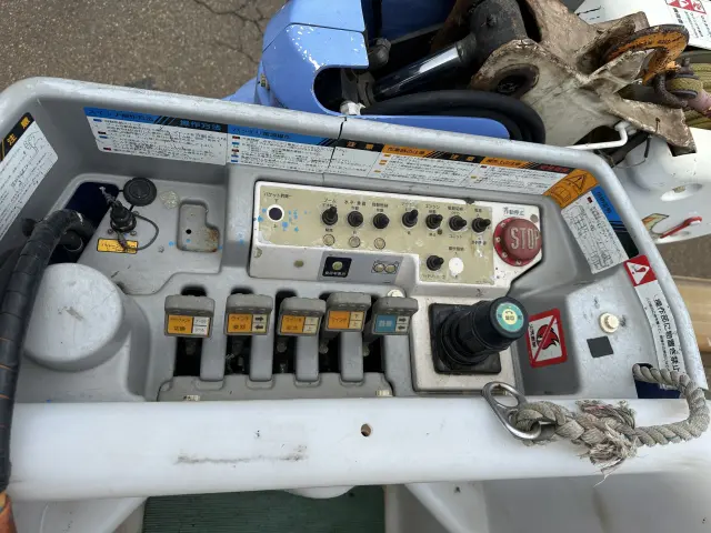 いすゞ エルフ NKR72E3N(2WD)の写真9