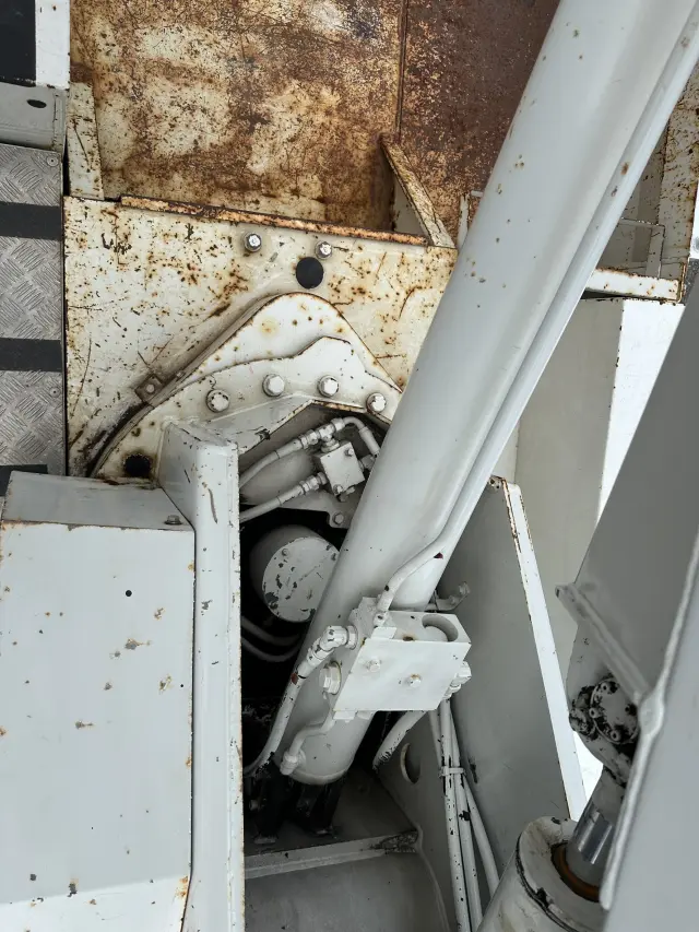 いすゞ エルフ NKR72E3N(2WD)の写真15