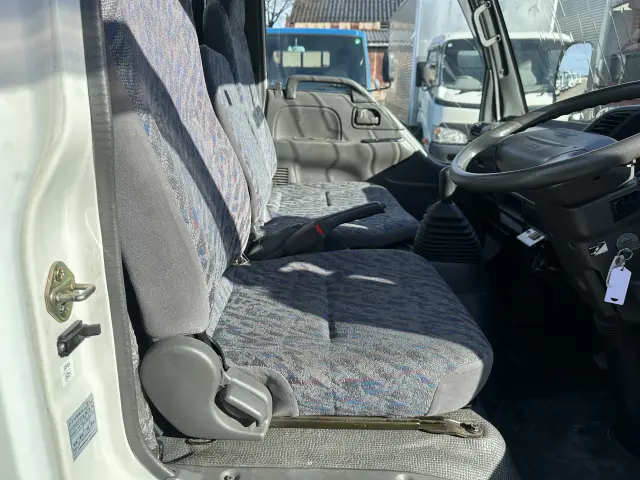 UD コンドル BKR81LAR(2WD)の写真16