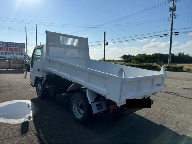 いすゞ エルフ TPG-NKR85AD(2WD)の写真2