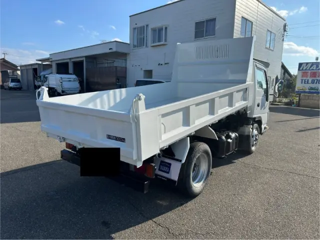 いすゞ エルフ TPG-NKR85AD(2WD)の写真4