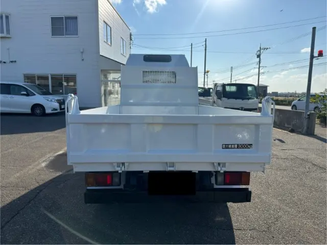 いすゞ エルフ TPG-NKR85AD(2WD)の写真6