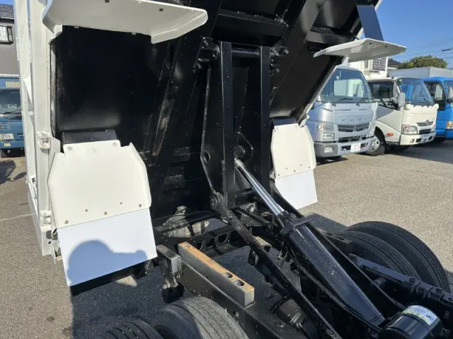 いすゞ エルフ TPG-NKR85AD(2WD)の写真8