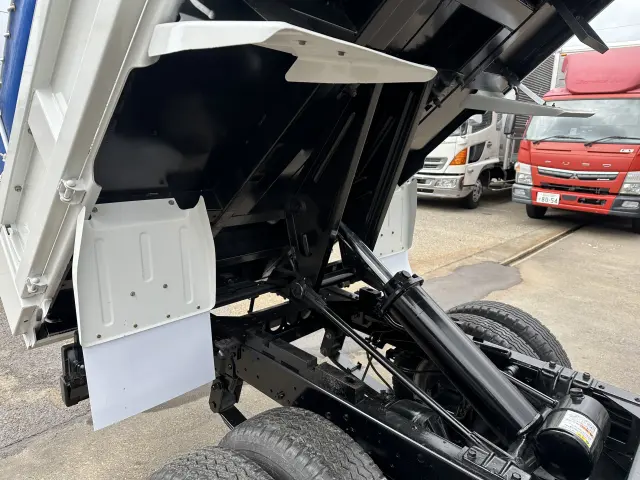 いすゞ エルフ NJR85AN(2WD)の写真8