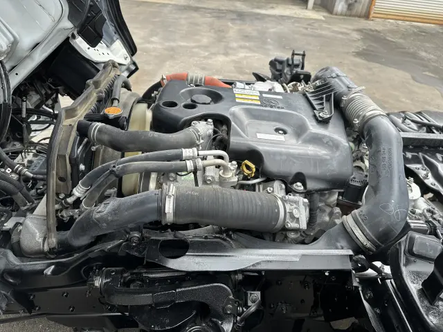 いすゞ エルフ NJR85AN(2WD)の写真9