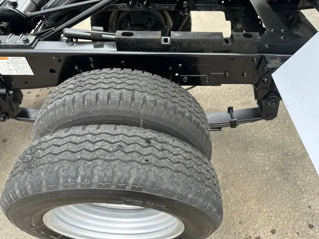 いすゞ エルフ NJR85AN(2WD)の写真18