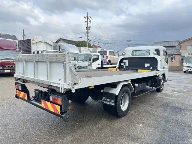 三菱 キャンター FEB80(2WD)の写真2