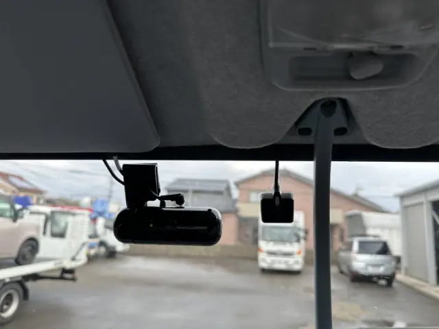 三菱 キャンター FEB80(2WD)の写真18