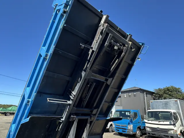 いすゞ エルフ NKR81GN(2WD)の写真13