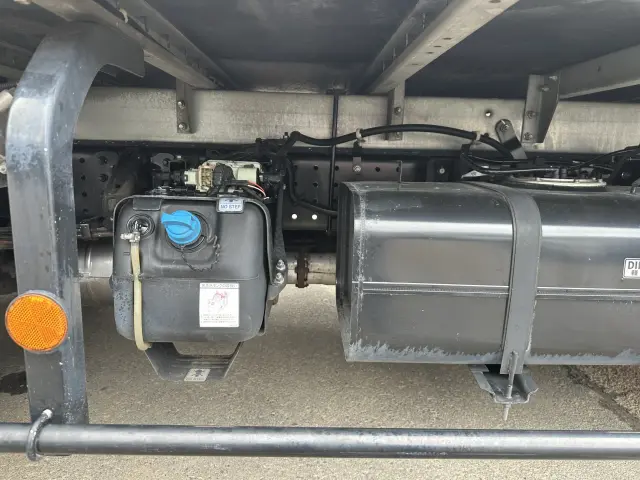 三菱 キャンター FEB50(2WD)の写真14