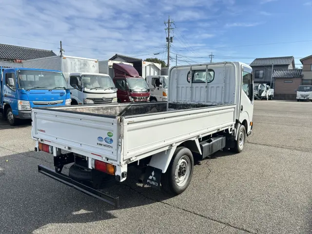 三菱 キャンターガッツ BSZ5F24(4WD)の写真2