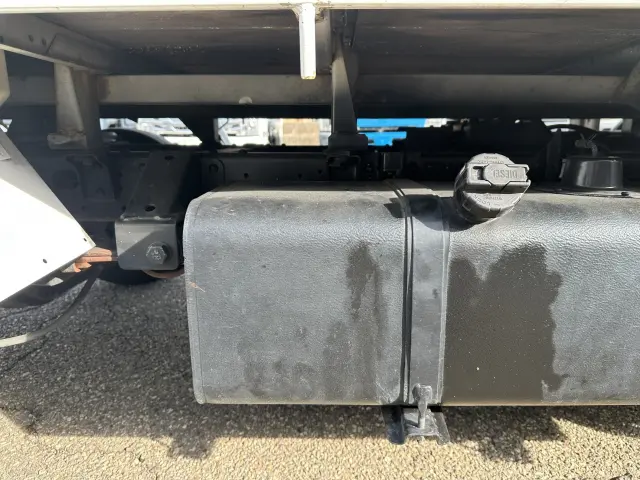 三菱 キャンターガッツ BSZ5F24(4WD)の写真12