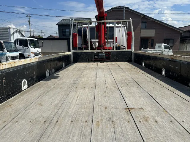 いすゞ フォワード 6HH1(2WD)の写真8