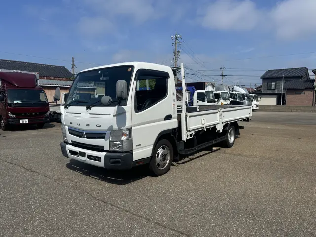 三菱 キャンター FEB50(2WD)の写真1