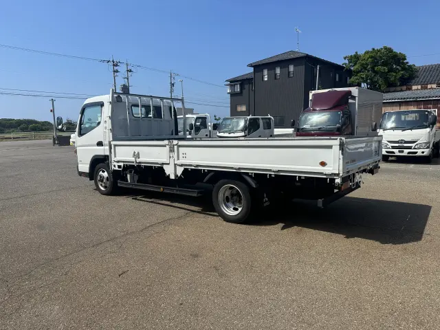 三菱 キャンター FEB50(2WD)の写真4