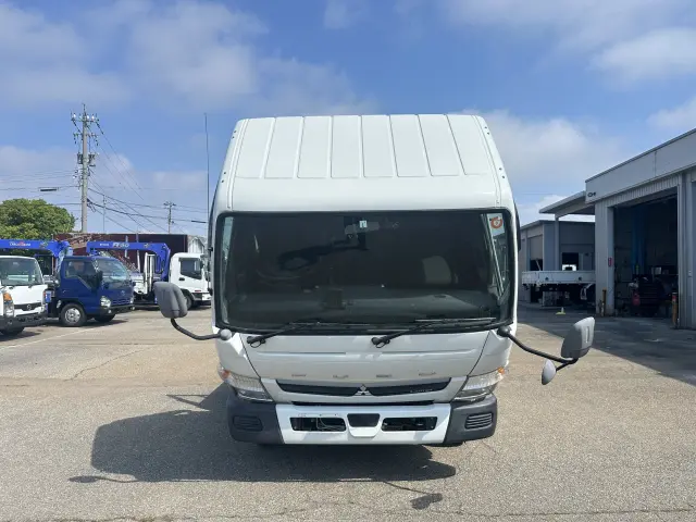 三菱 キャンター FEB50(2WD)の写真6