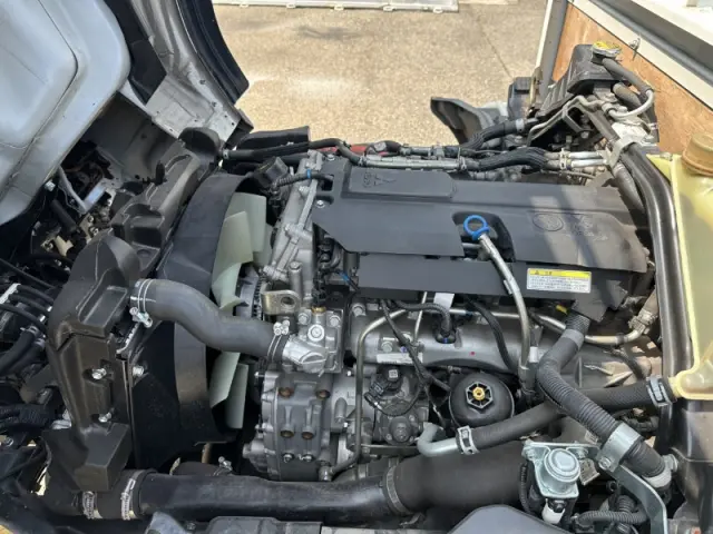 三菱 キャンター FBA20(2WD)の写真11