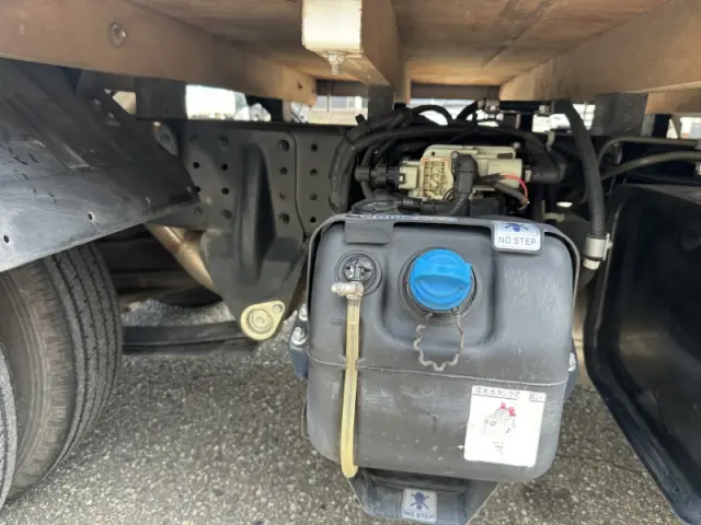 三菱 キャンター FBA20(2WD)の写真13