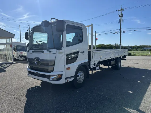 日野 レンジャー FC2ABA(2WD)の写真1