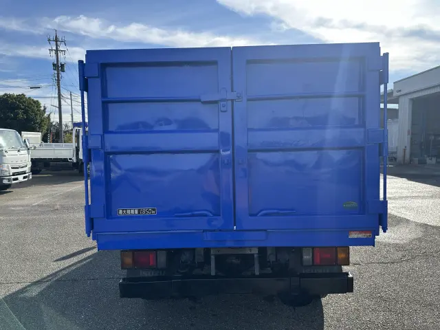 いすゞ エルフ BKG-NJR85AD(2WD)の写真7